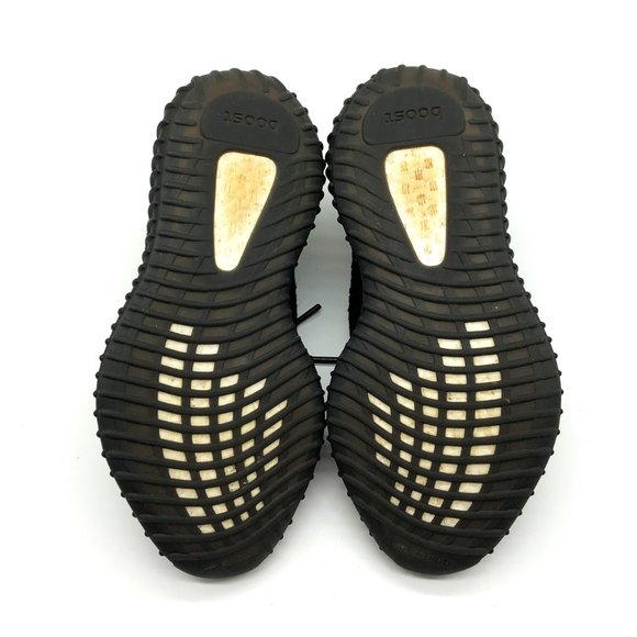Athletic_Shoes